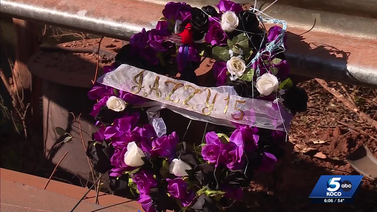 Memorial site grows for Deer Creek High School students killed in crash