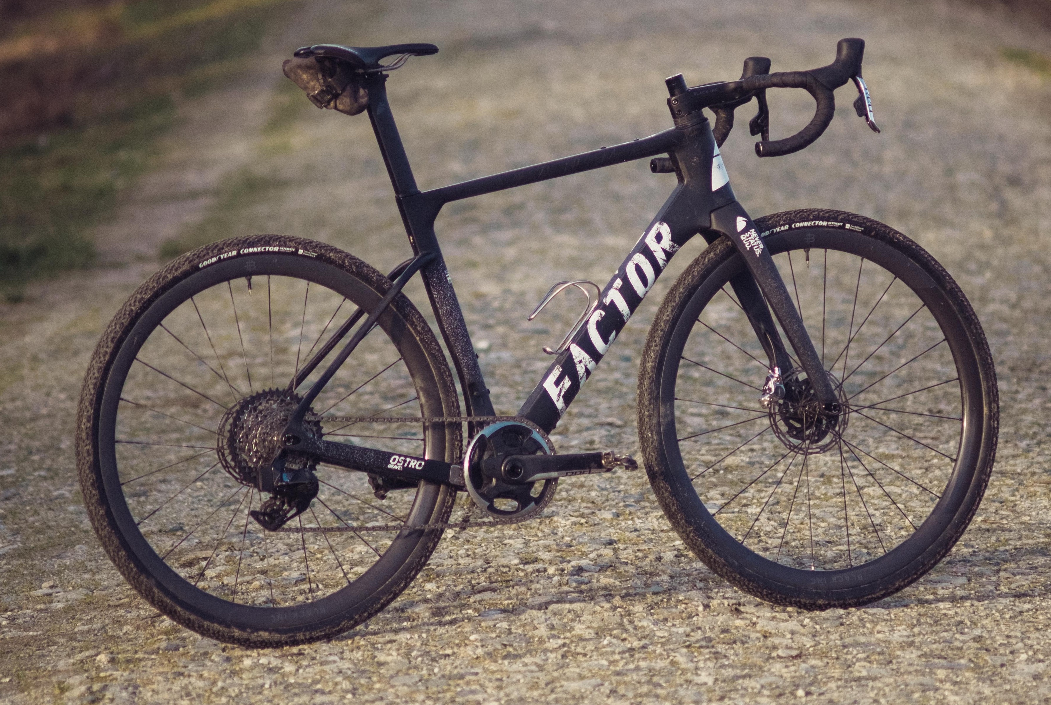 Factor Ostro gravel 3x2