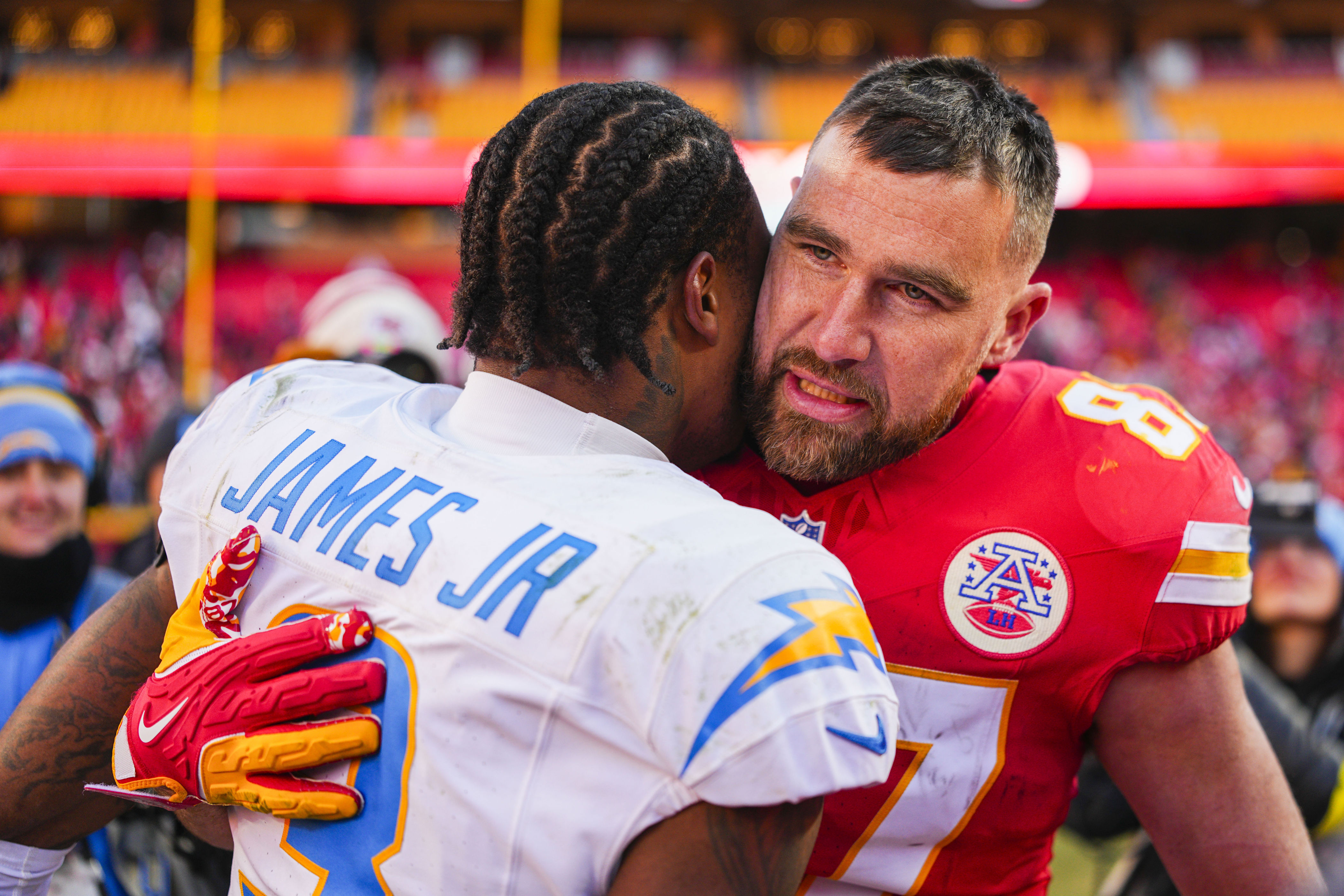 Eagle-eyed fans spot Taylor Swift at Travis Kelce’s high school ...