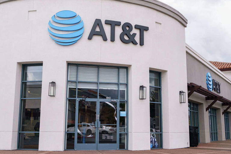 $7,500 AT&T settlement deadline for data breach claims is Dec. 18. How ...
