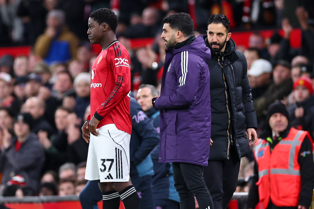 Roy Keane calls Kobbie Mainoo's brother 'idiot' over disrespectful gesture