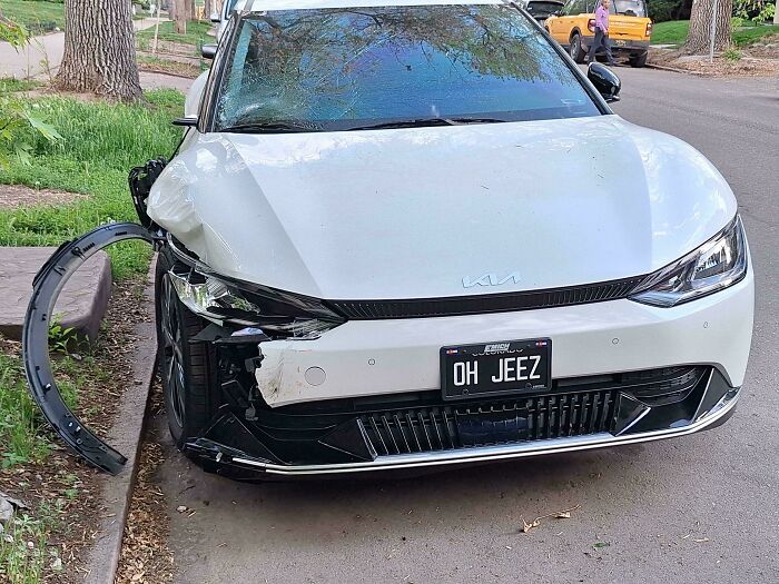 42 License Plates So Clever People Had To Take Photos