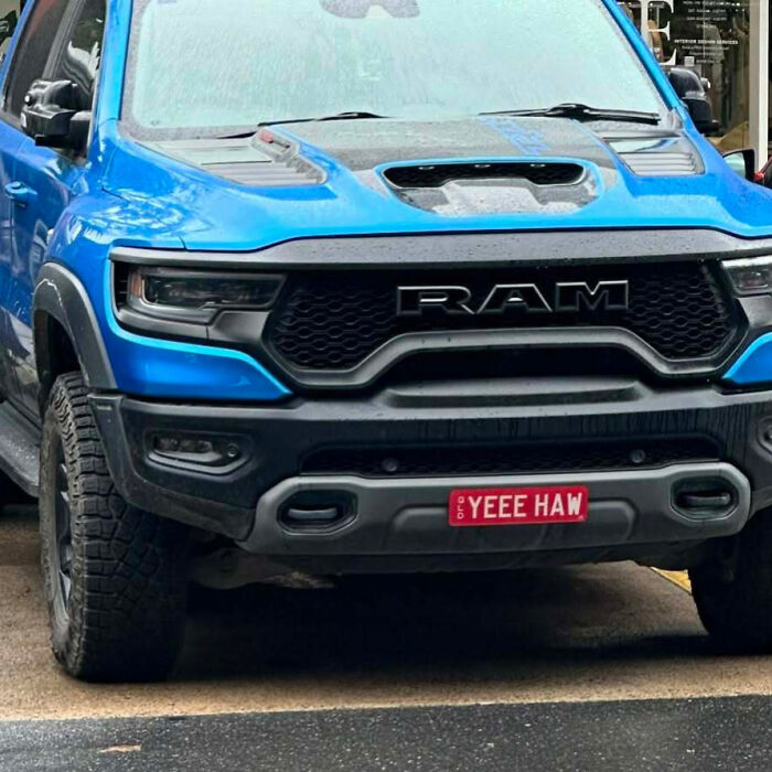 42 License Plates So Clever People Had To Take Photos