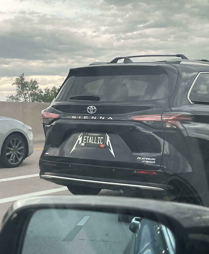 42 License Plates So Clever People Had To Take Photos