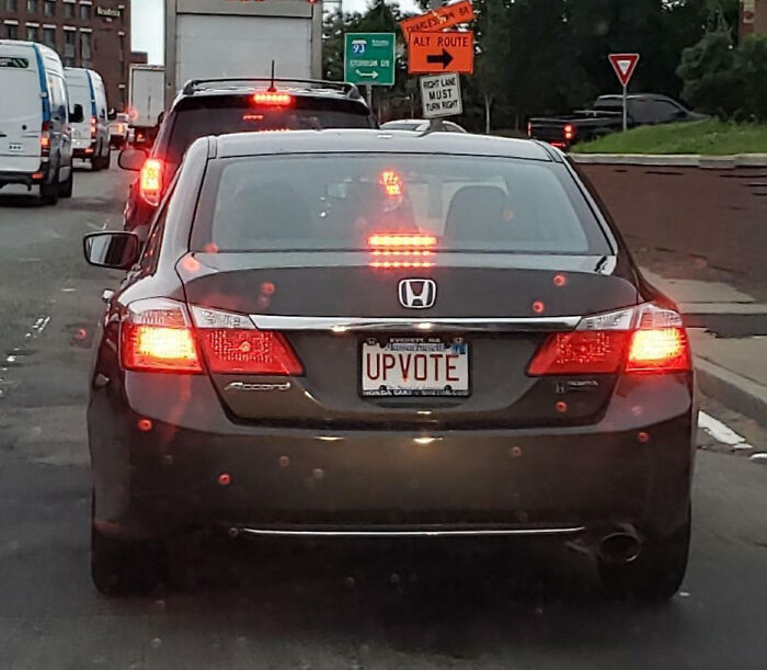42 License Plates So Clever People Had To Take Photos