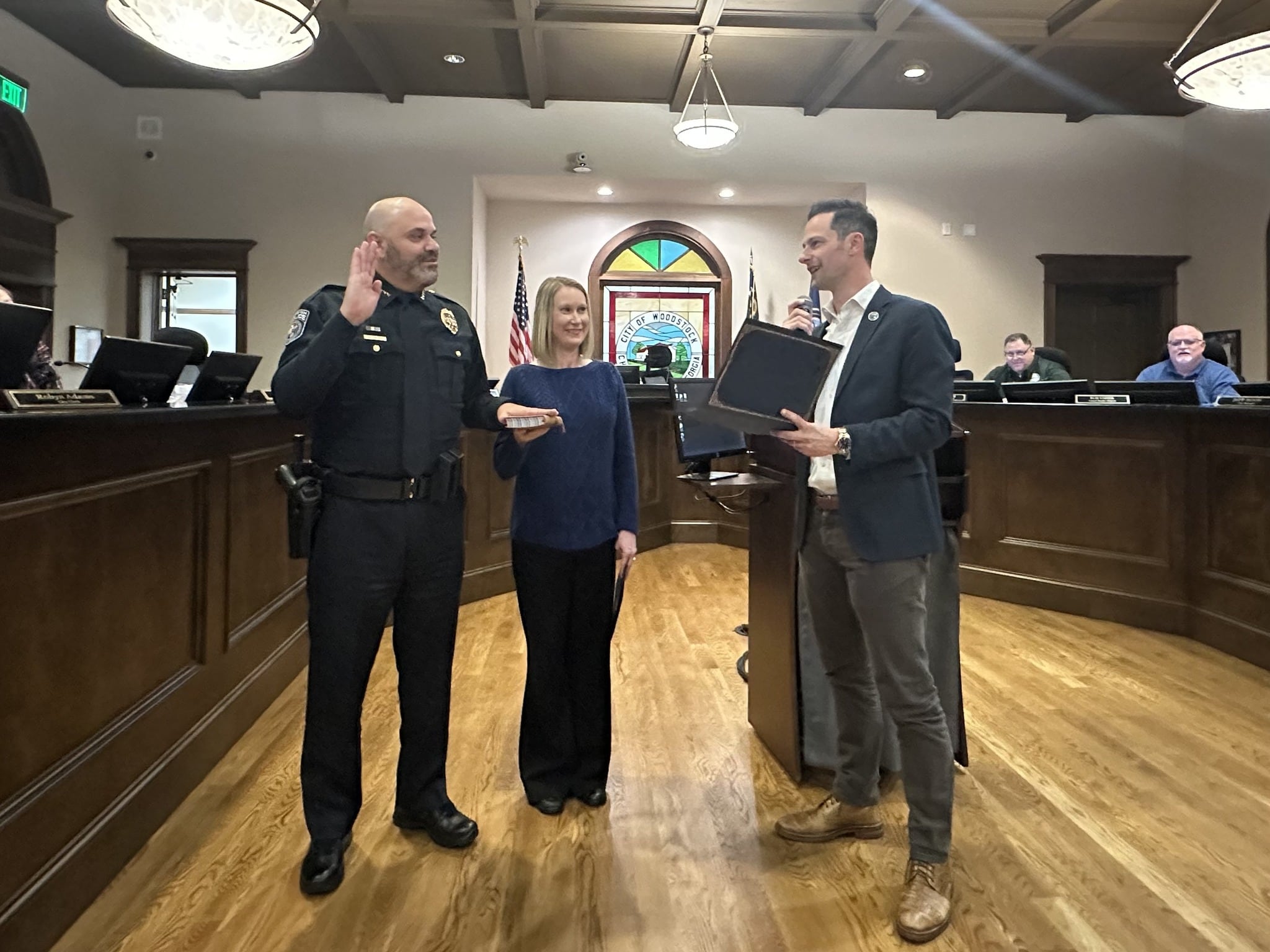 New Woodstock police chief sworn in