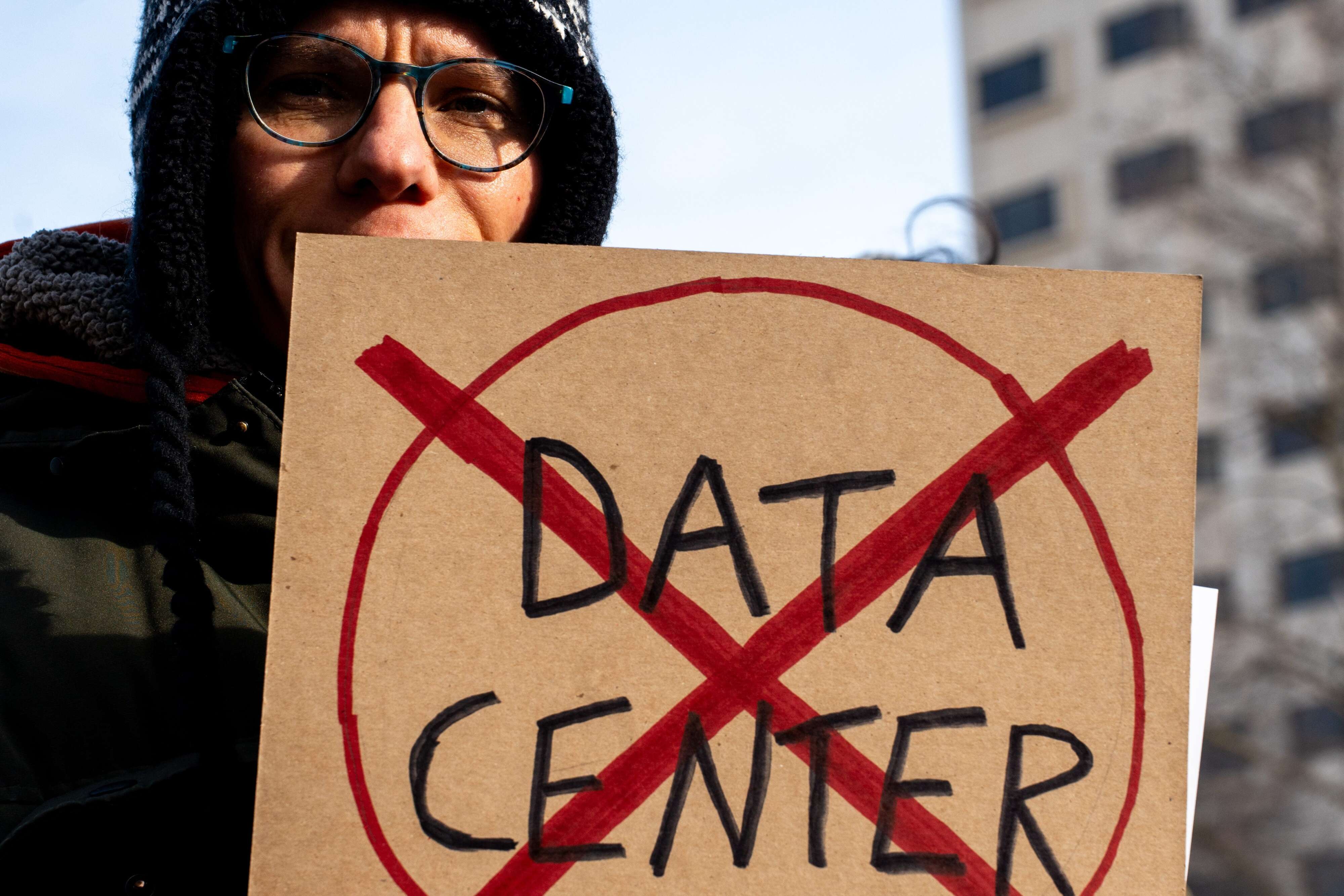 Bills would target water use, utility costs tied to Michigan data ...