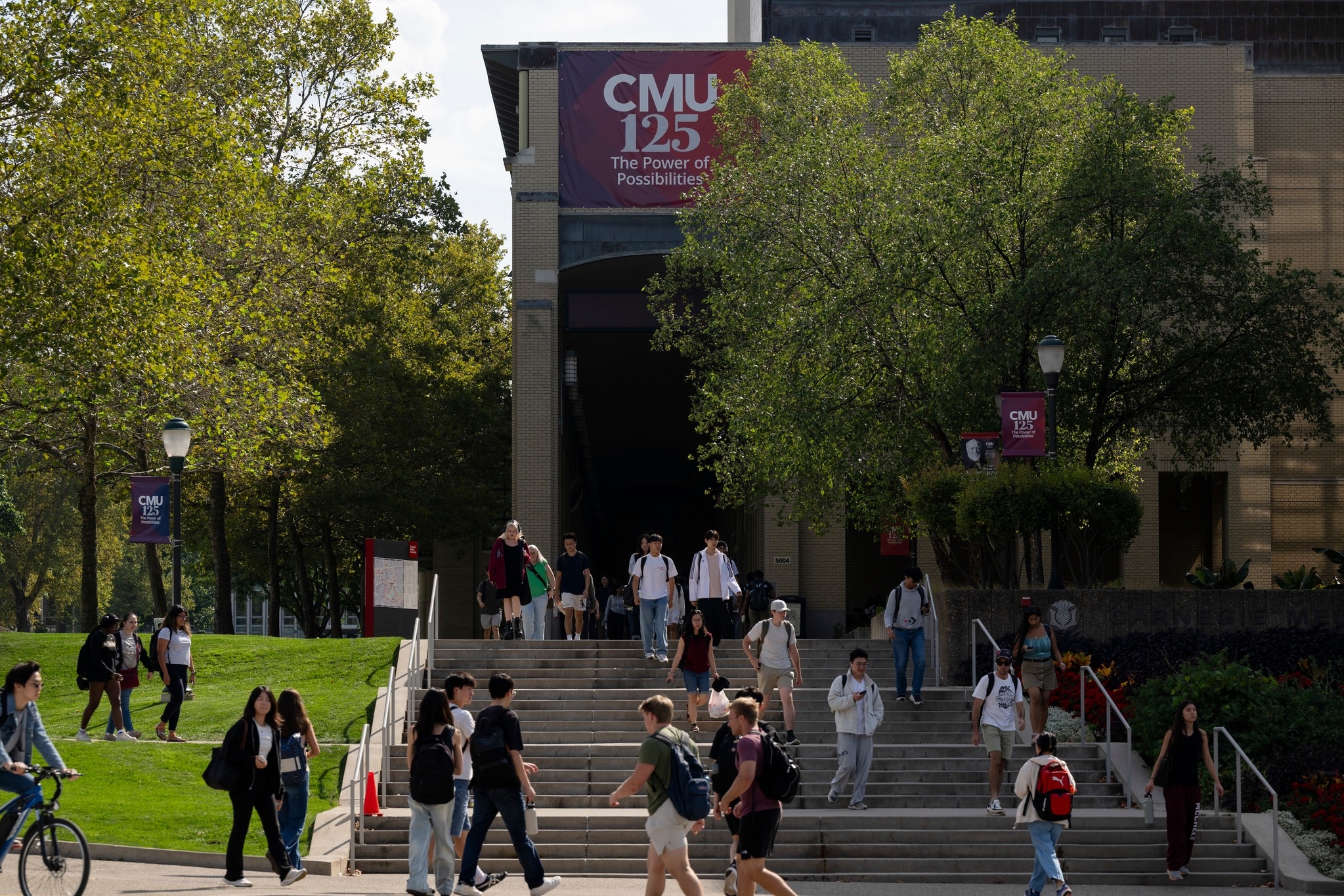 20 đại học dạy trí tuệ nhân tạo tốt nhất thế giới