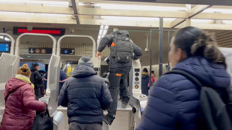 NYC subway fare jumpers easily beat anti-theft 'fins' as MTA spends $7 ...