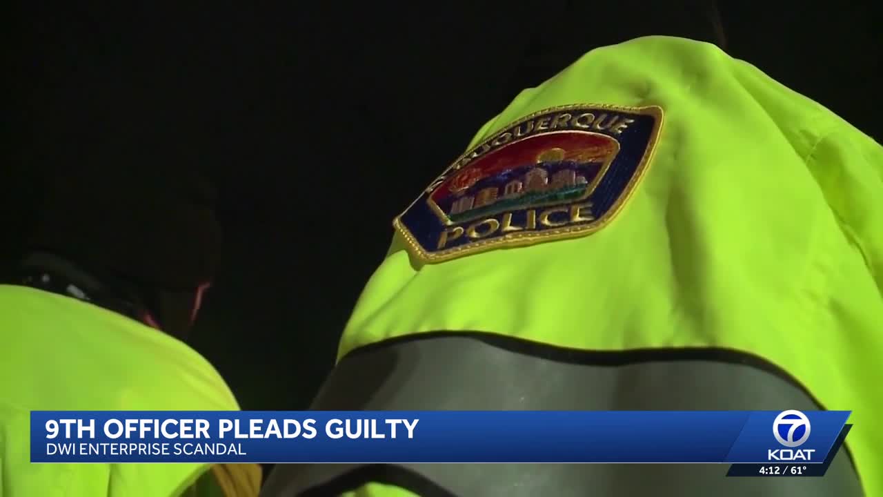 Retired Albuquerque officer pleads guilty in DWI court scheme