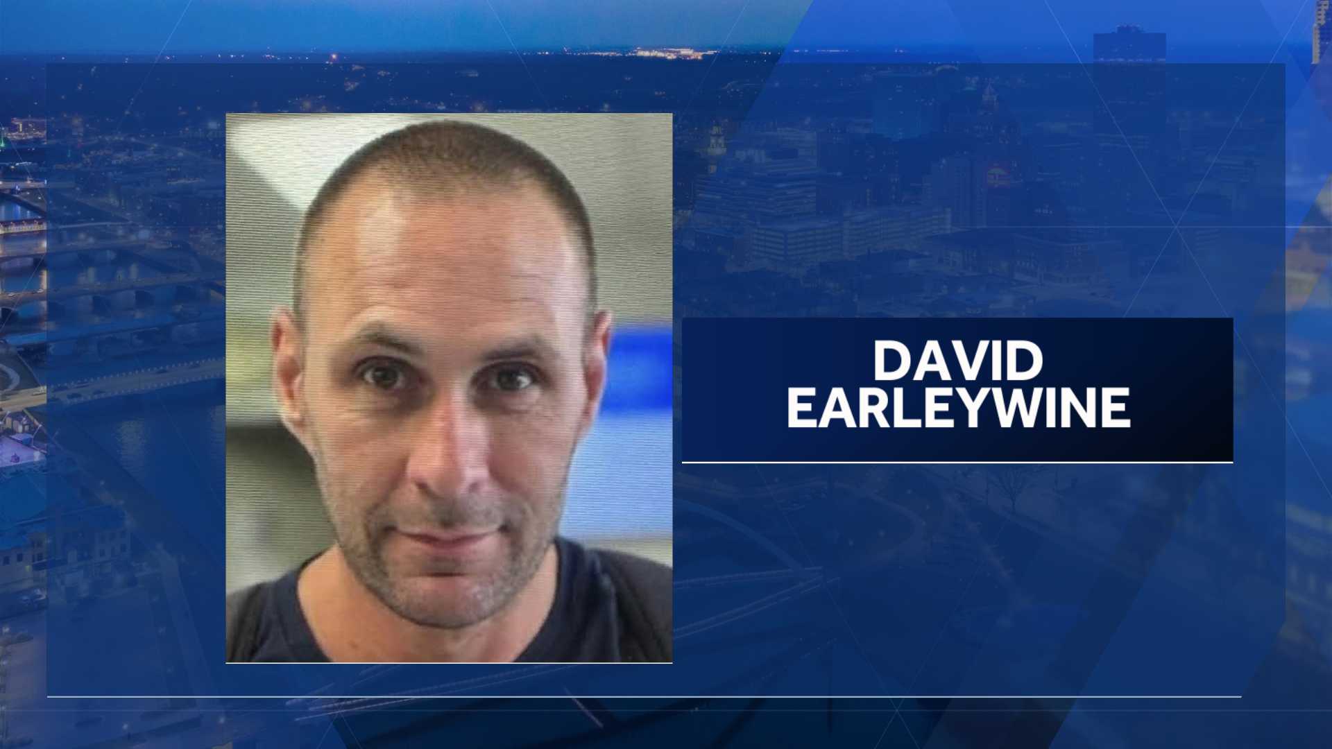 Family of missing Des Moines man asking for help searching for him