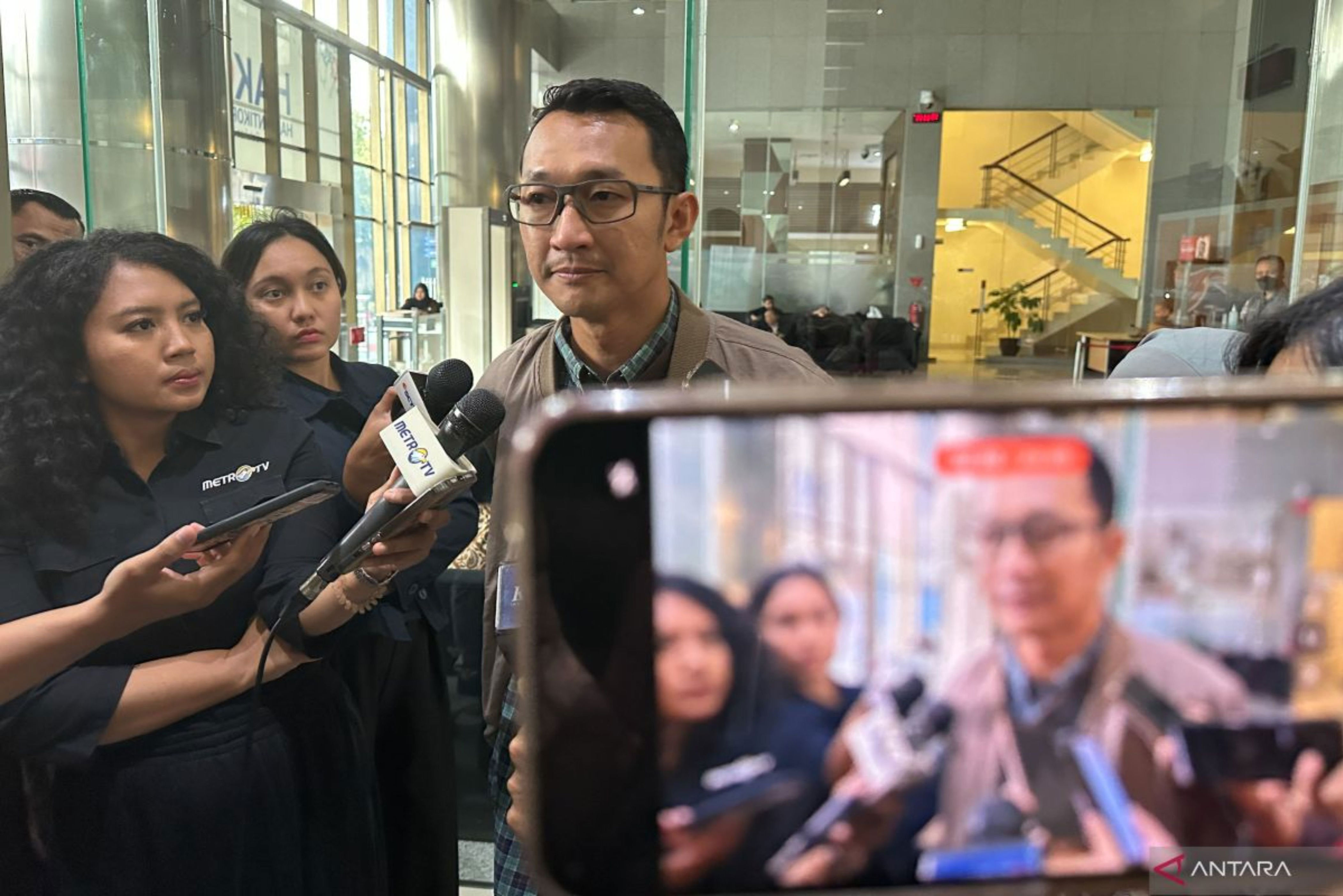 OTT KPK di Banten: Uang Ratusan Juta Diamankan