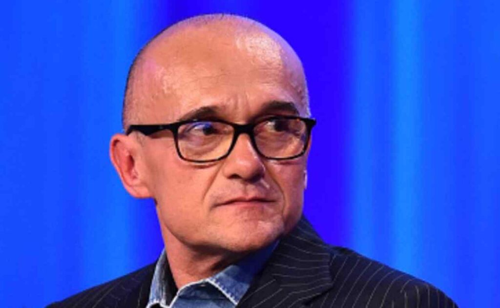 Caso Signorini-Corona, Dagospia rompe il silenzio e prende posizione ...