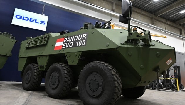 Erste neue Radpanzer fürs Bundesheer stehen bereit