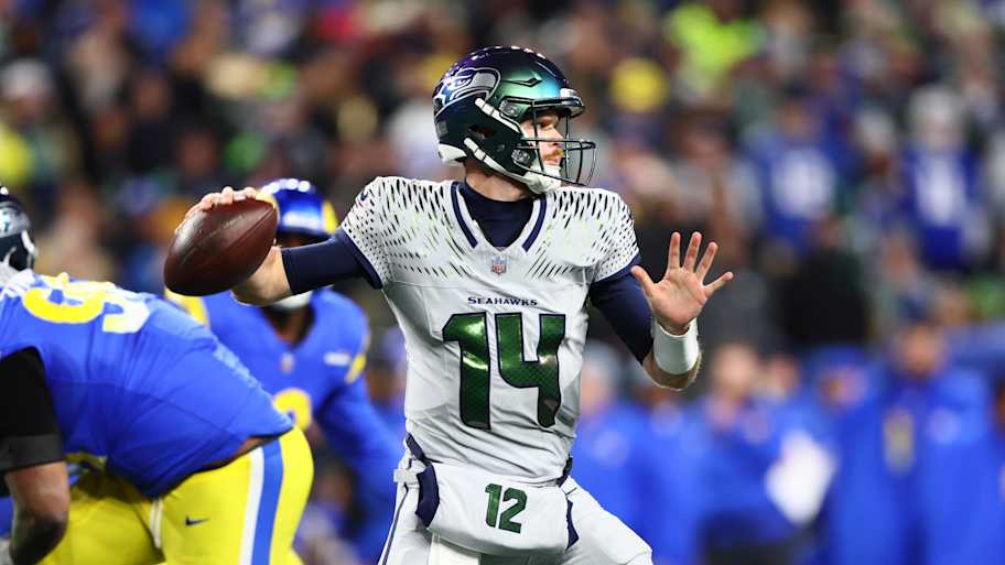 Seahawks convert craziest 2-point conversion in NFL history to tie game ...