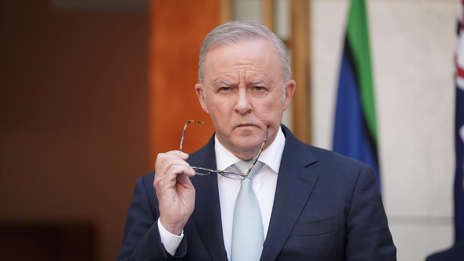 Prime minister announces 'largest' gun buyback scheme since Howard era