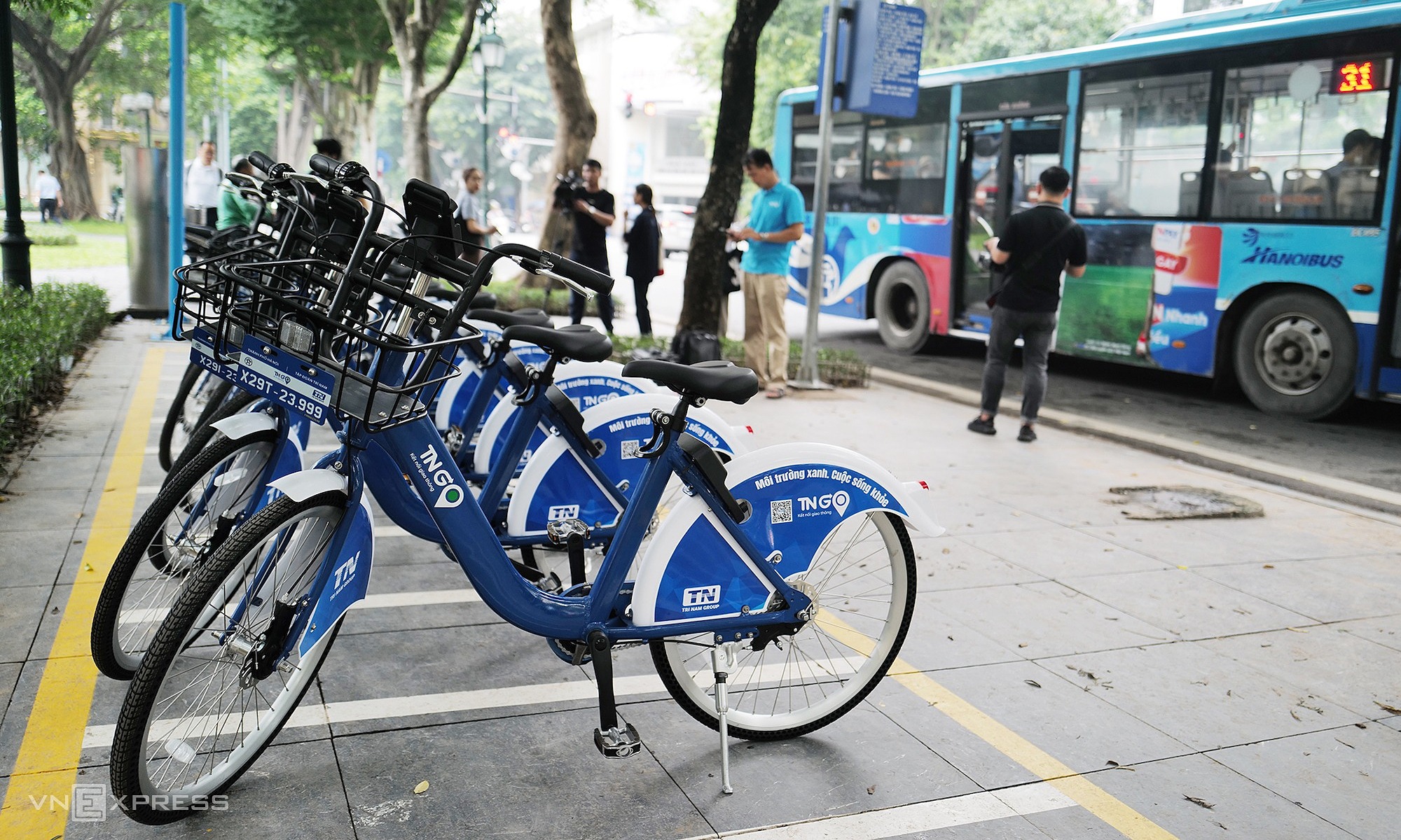 Hanoi to launch 5,000 public electric bicycles to tackle worsening air ...
