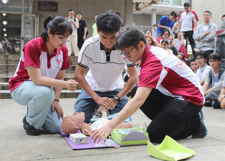 Đào tạo bác sĩ Việt Nam, bao giờ quốc tế công nhận? - Kỳ cuối: Để bác sĩ Việt không thiệt thòi