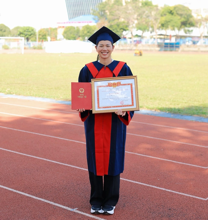 Ánh Viên tốt nghiệp thạc sĩ