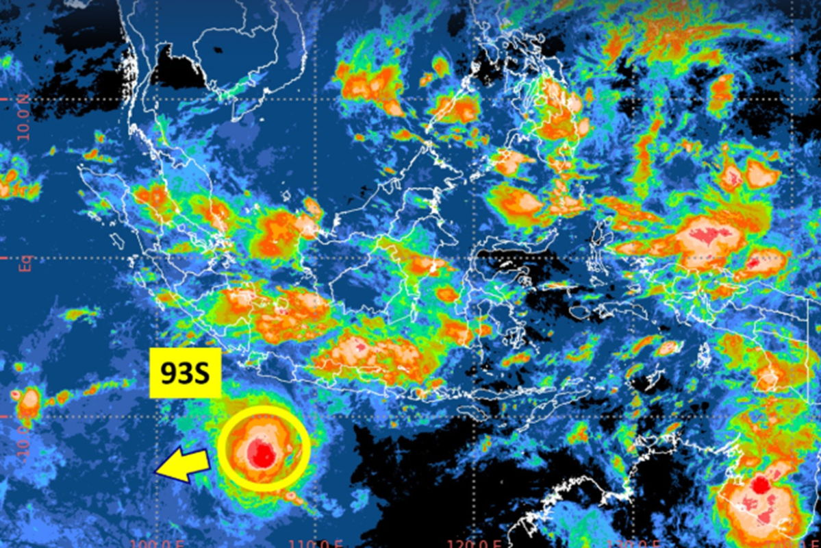 Siklon 93S Mengancam Banten dan Jawa Barat, Ini Bahayanya