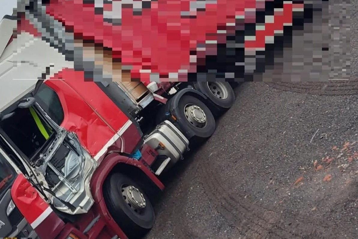 Disqualified HGV driver behind wheel of damaged vehicle held in Doncaster