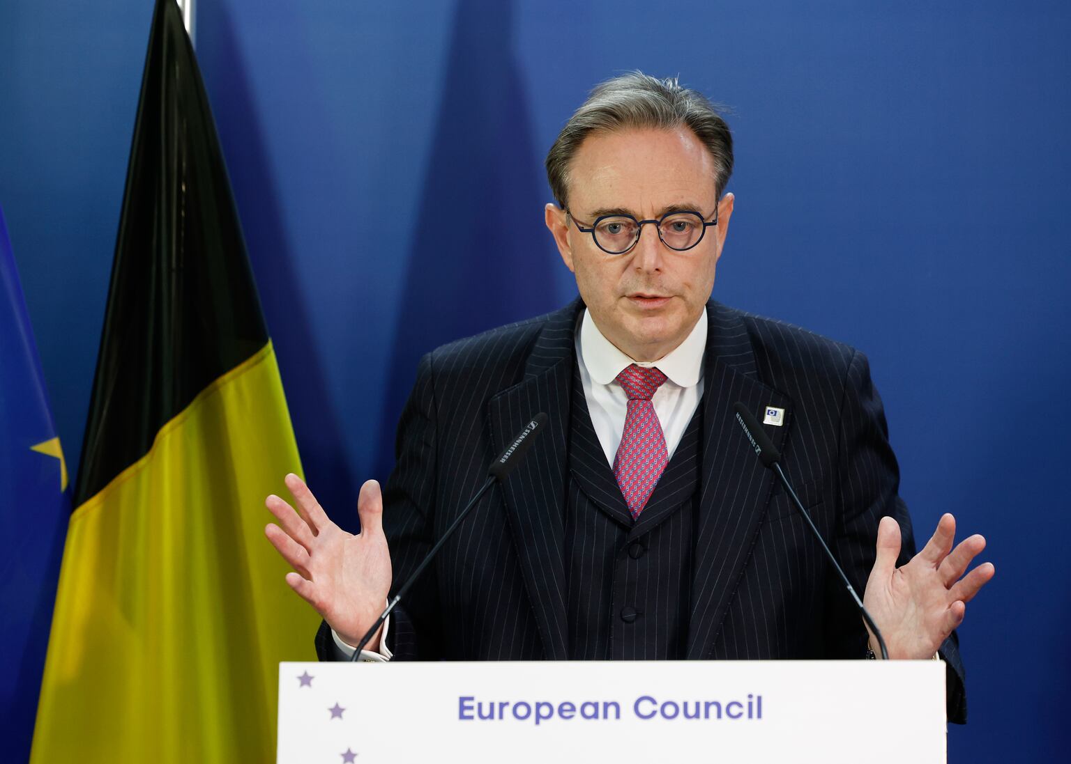 EU leaders agree on Ukraine loan after plan to use Russian assets unravels
