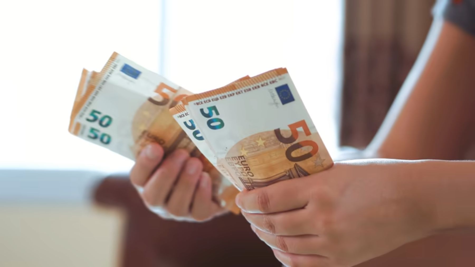 Aviso a los nacidos entre 1960 y 2002: el Gobierno confirma la ayuda de ...