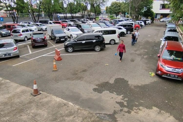 Luncurkan Sistem Parkir Tanpa Tunai, Eri Cahyadi: Bentuk Transparansi