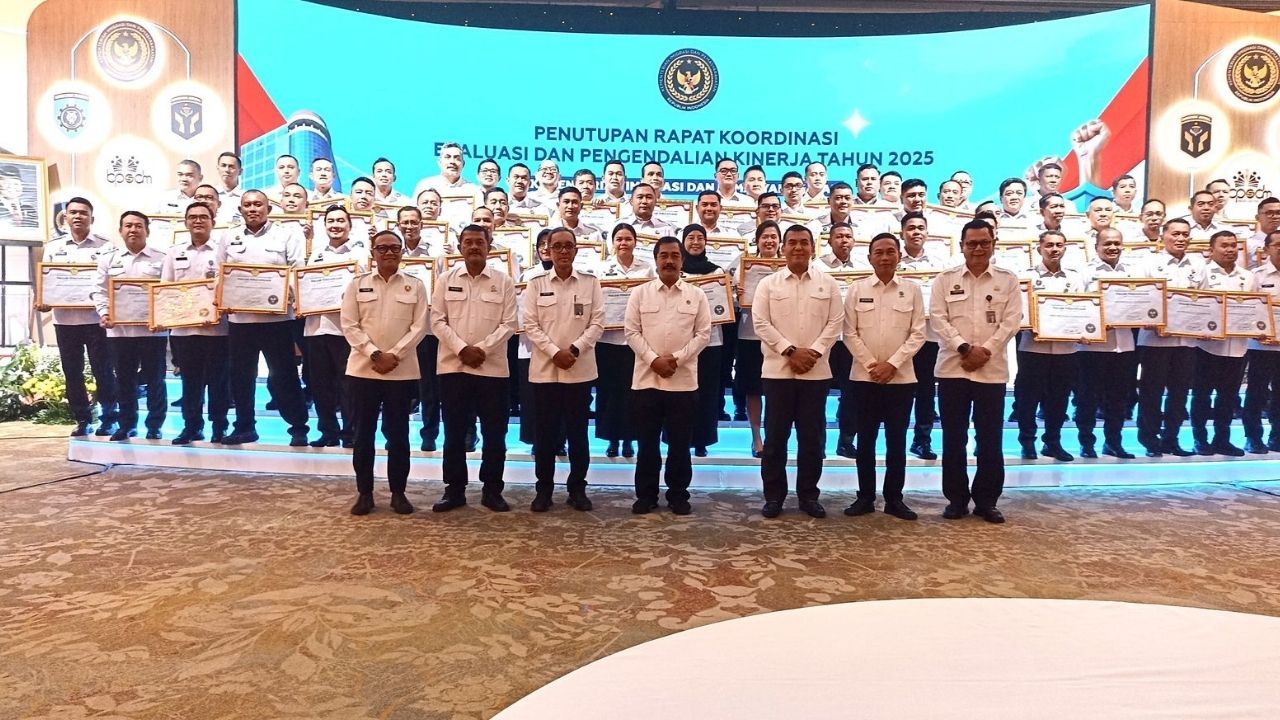 Dabo Singkep Raih WBK: Konsistensi dan Kerja Keras yang Menginspirasi