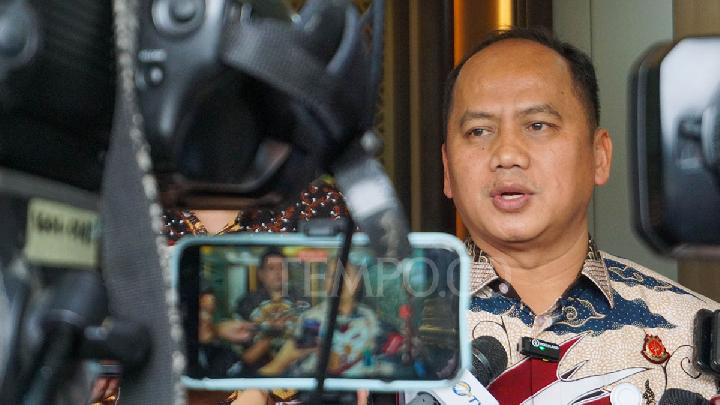 Penyidikan kasus jaksa pemeras penuh konflik kepentingan