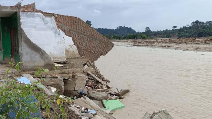 Sekda Aceh Pantau Kerusakan Jalan dan Jembatan di Jalur Abdya-Gayo Lues-Aceh Tenggara
