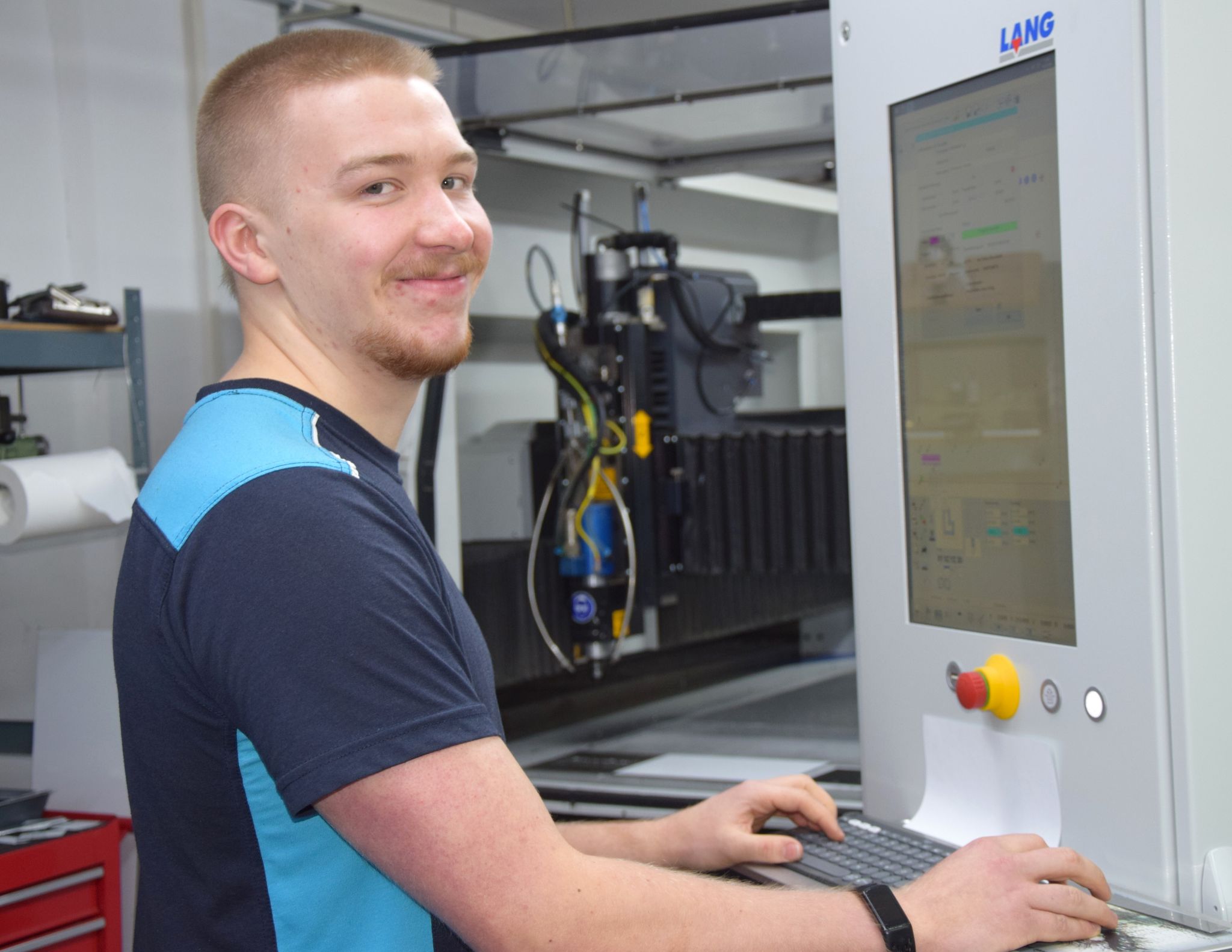 21 j hriger Aus K nigs Wusterhausen Gewinnt Preis F r Gravur