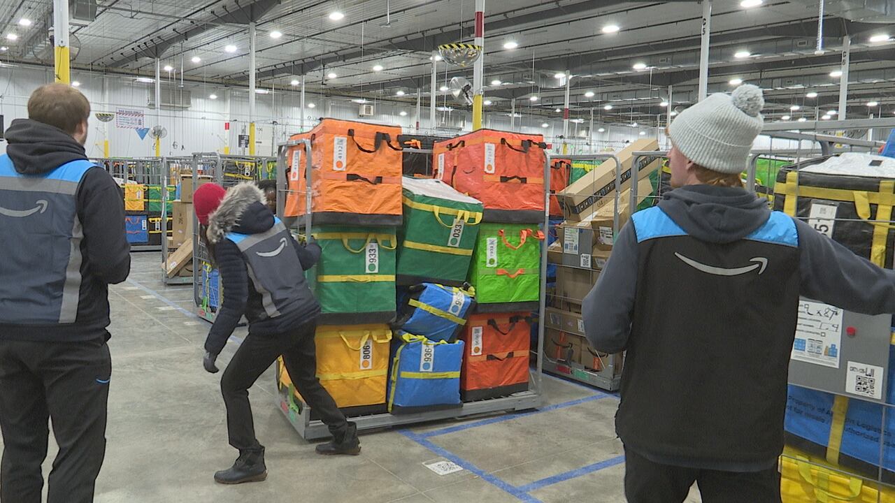 Weston Amazon delivery facility processes thousands of holiday packages