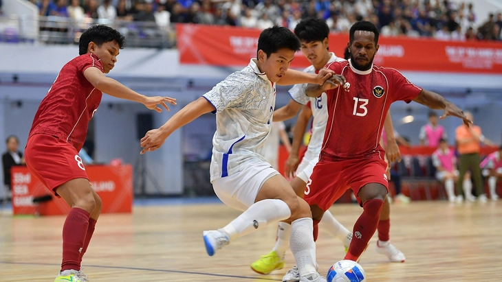 Thua đậm futsal Indonesia, Thái Lan mất cả 4 HCV bóng đá SEA Games 33