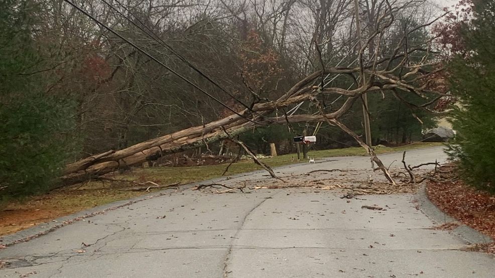 Thousands lose power in Rhode Island, Massachusetts as gusty winds move ...