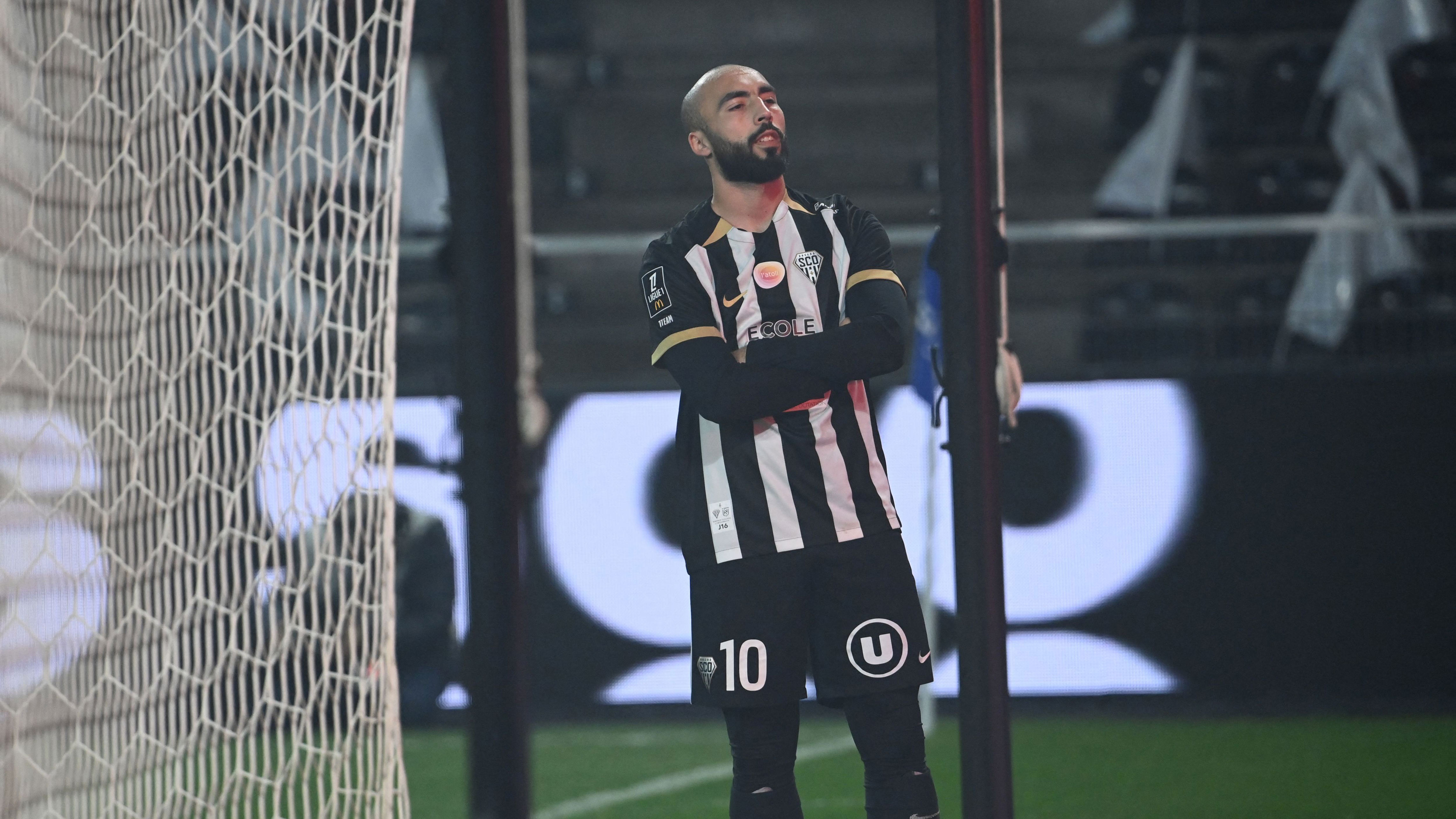 Les premières impressions d’Himad Abdelli et Tochukwu Nnadi, arrivés à ...