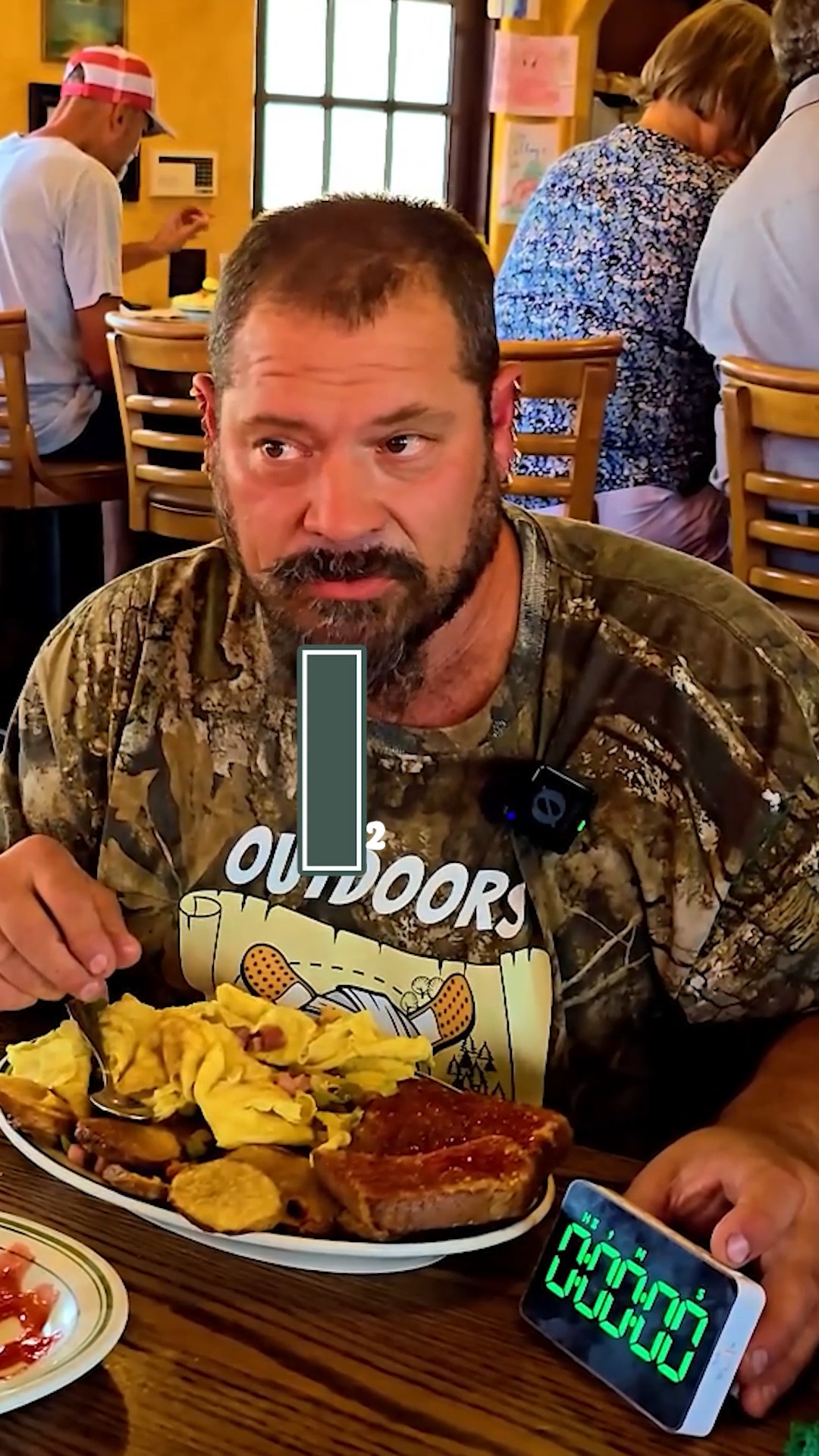 Huge meal eating challenge under 4 minutes