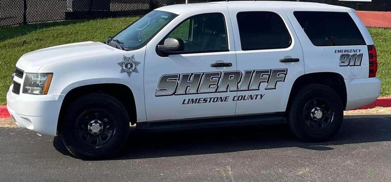 Deputies investigate shooting at Limestone County residence