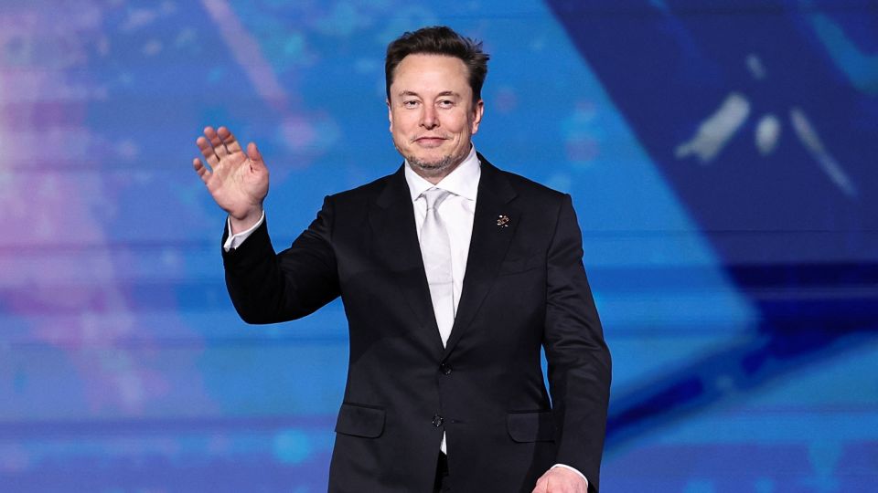 Elon Musk gets his $139 billion pay package from 2018 restored after a yearslong battle with a Delaware judge<br><br>
