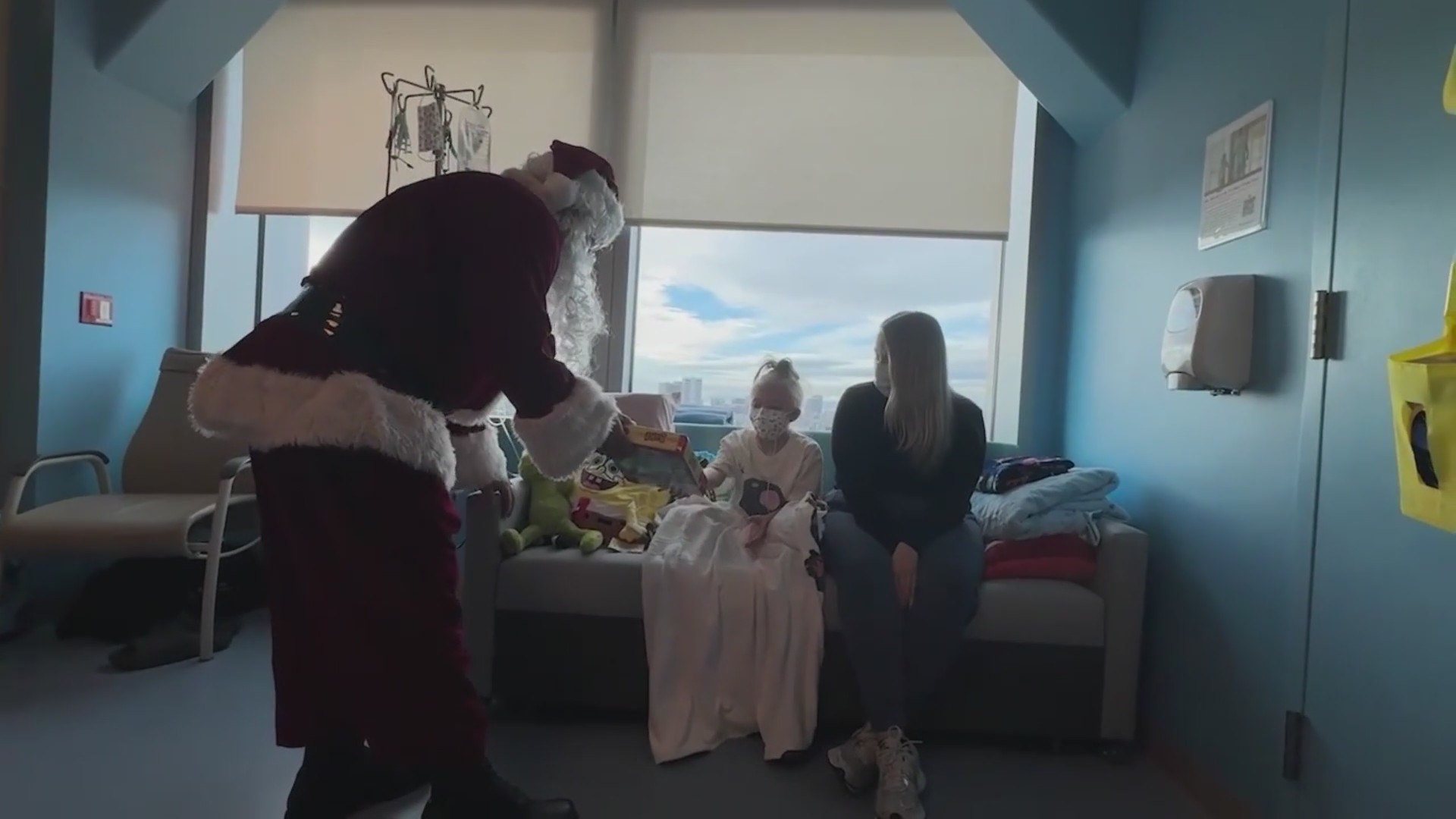 Oakland firefighters bring Christmas cheer to hospital patients