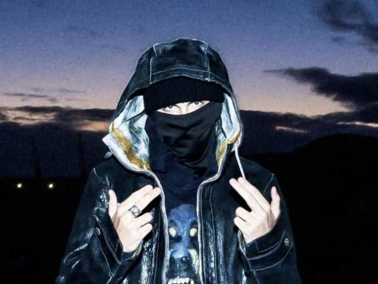 Everything you need to know about EsDeeKid, the breakout rapper of 2025
