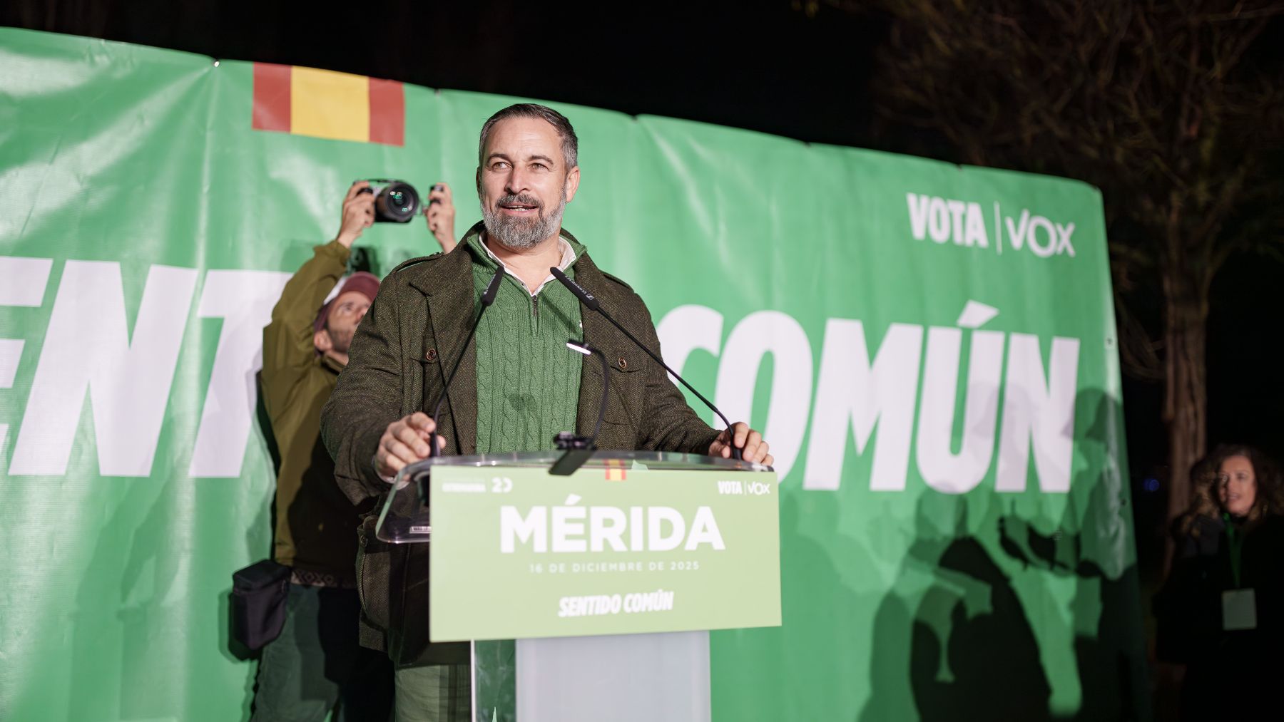 Abascal cierra la campaña de Extremadura con un mensaje para Sánchez ...