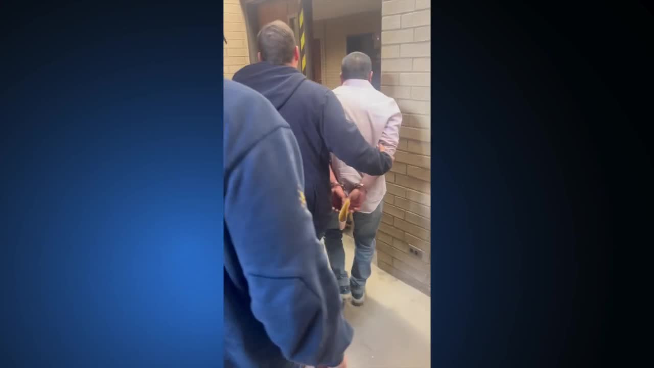 Man taken into ICE custody moments after his case was dismissed in ...