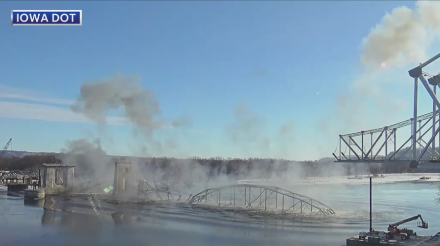 Black Hawk Bridge demolished<br>