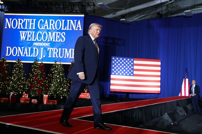 trump-s-abysmal-north-carolina-rally-crowd-size-exposed-while-bored