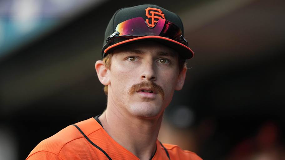 Giants trimming outfielders off MLB roster with recent free agent moves