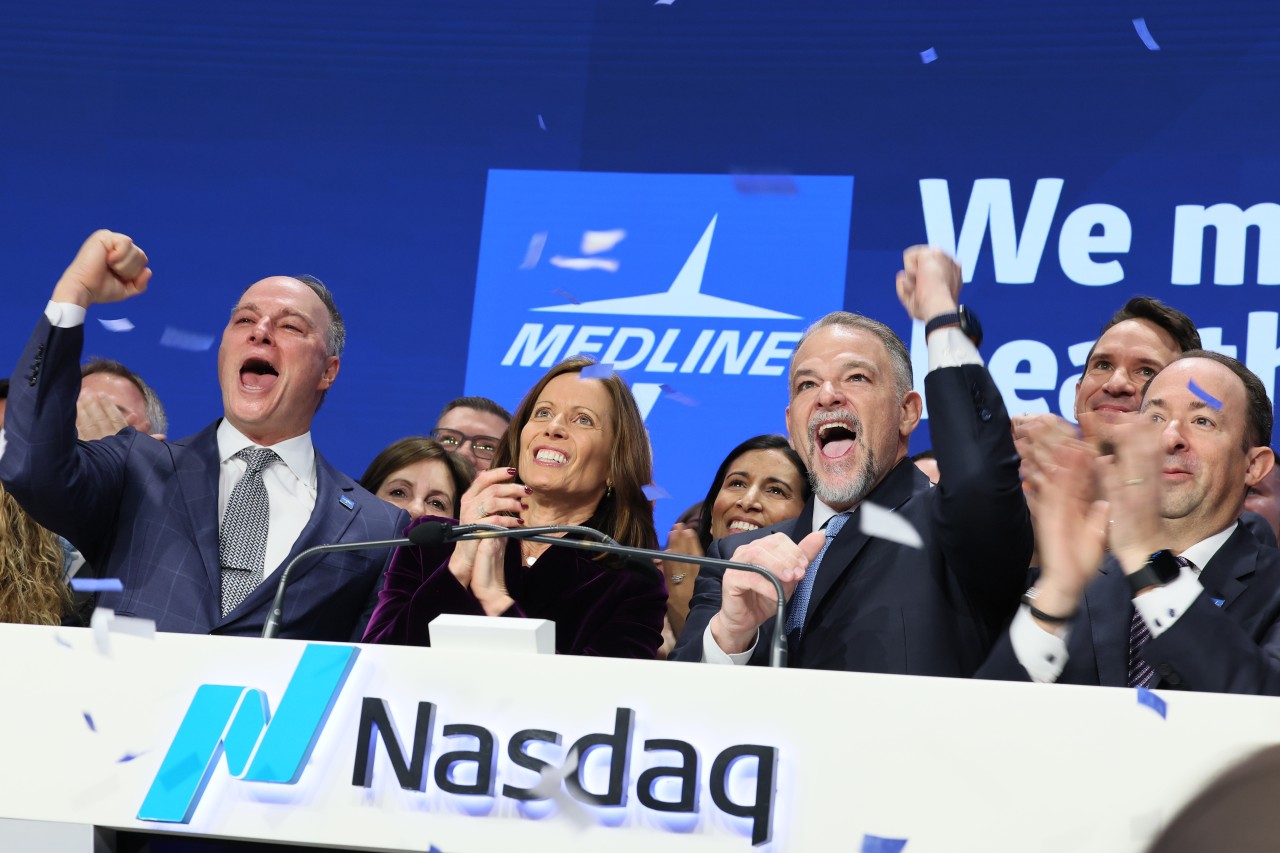 The score: Medline, Tesla, Warner, Trump Media and more stocks that defined the week