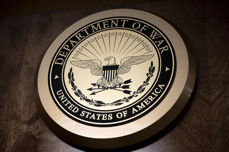 US launches large-scale strikes on ISIS targets across Syria