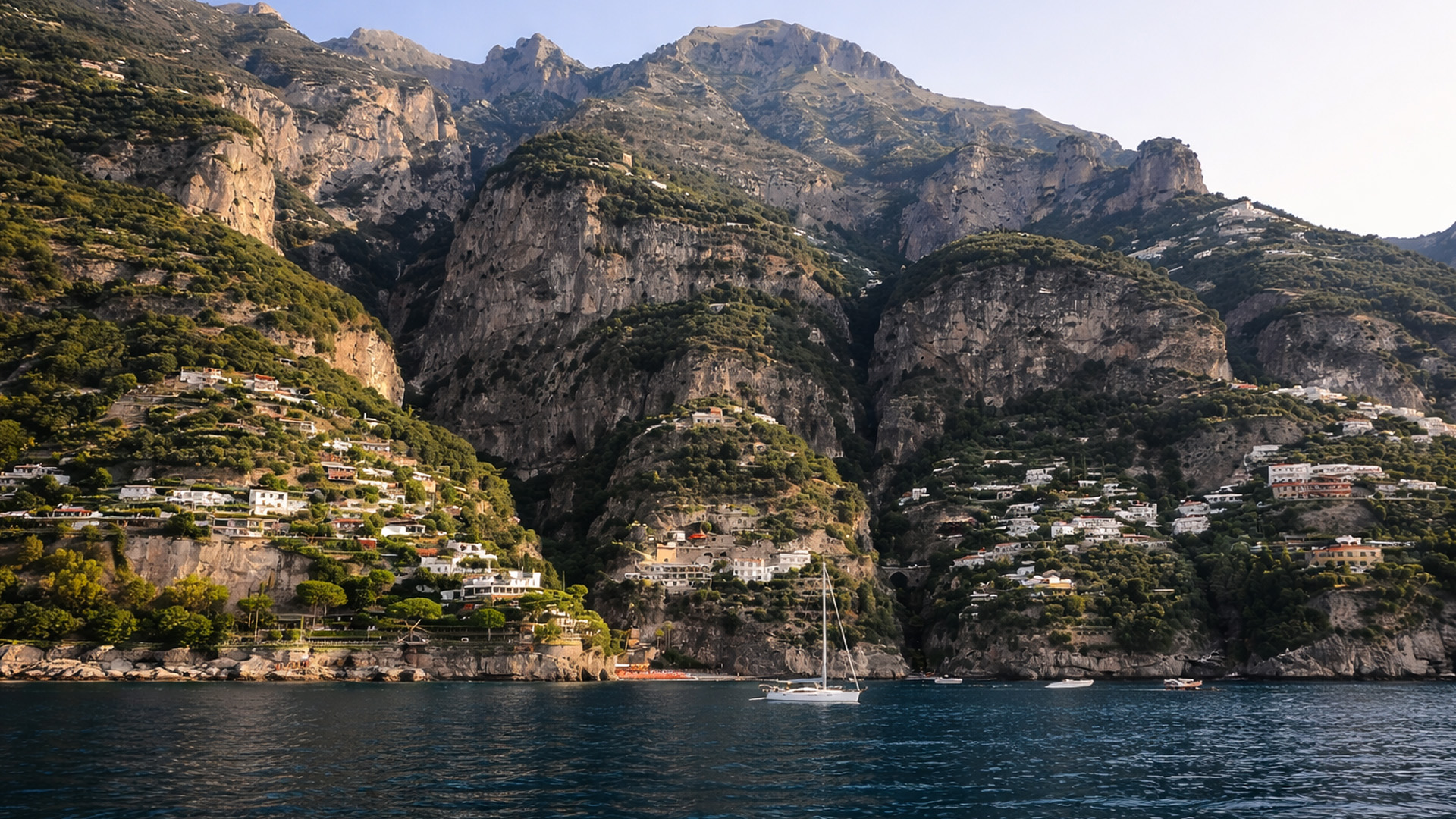 Living between cliffs and sea