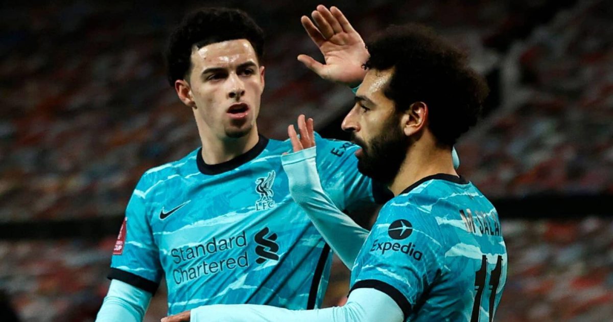 Curtis Jones lanza una pequeña pulla sobre el exabrupto de Mo Salah y revela la disculpa de la estrella del Liverpool